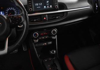 Подержанный автомобиль Kia Picanto 2018 года (20 фото)