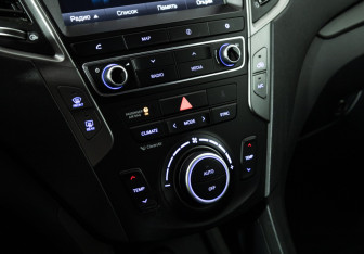 Подержанный автомобиль Hyundai Santa Fe 2017 года (18 фото)