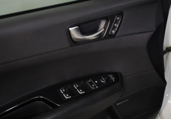 Подержанный автомобиль Kia Optima Sedan 2017 года (23 фото)