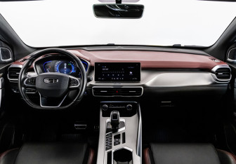 Подержанный автомобиль Geely Coolray 2021 года (14 фото)