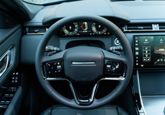 Новый Land Rover Range Rover Velar 2025 (16 фото)