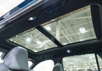 Подержанный автомобиль Geely Monjaro 2023 года (22 фото)