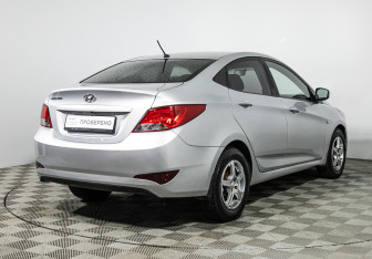 Подержанный автомобиль Hyundai Solaris Sedan 2016 года (5 фото)