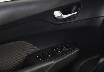 Подержанный автомобиль Hyundai Solaris Sedan 2018 года (20 фото)