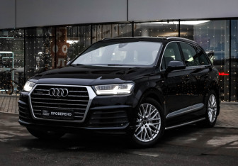 Подержанный автомобиль Audi Q7 2016 года (3 фото)