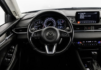 Подержанный автомобиль Mazda 6 Sedan 2022 года (14 фото)