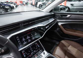 Подержанный автомобиль Audi A6 Sedan 2019 года (27 фото)