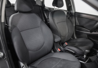 Подержанный автомобиль Hyundai Solaris Sedan 2014 года (18 фото)
