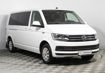 Подержанный автомобиль Volkswagen Caravelle 2019 года (3 фото)