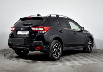 Подержанный автомобиль Subaru XV 2017 года (5 фото)