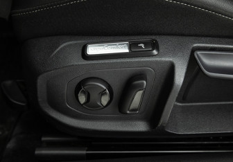 Подержанный автомобиль Volkswagen Arteon 2018 года (15 фото)