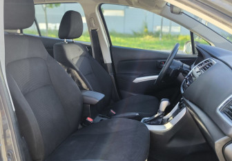 Подержанный автомобиль Suzuki SX4 Hatchback 2018 года (16 фото)