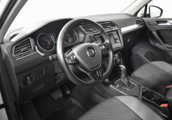 Подержанный автомобиль Volkswagen Tiguan 2018 года (9 фото)