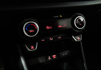 Подержанный автомобиль Kia Picanto 2020 года (17 фото)