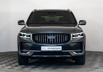 Подержанный автомобиль Geely Monjaro 2023 года (3 фото)