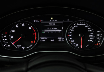 Подержанный автомобиль Audi A4 Sedan 2016 года (12 фото)