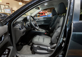 Новый Mazda CX-5 2025 (10 фото)