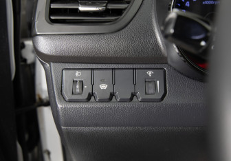 Подержанный автомобиль Kia Rio Sedan 2011 года (18 фото)