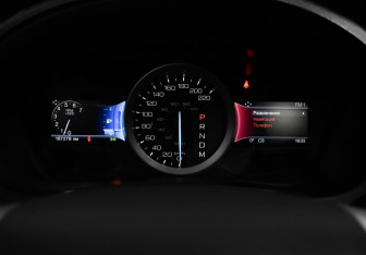 Подержанный автомобиль Ford Explorer 2014 года (19 фото)