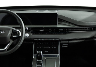 Подержанный автомобиль Chery Tiggo 4 2025 года (14 фото)