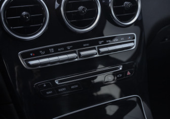 Подержанный автомобиль Mercedes-Benz GLC Coupe 2015 года (20 фото)