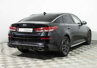 Подержанный автомобиль Kia Optima Sedan 2019 года (5 фото)
