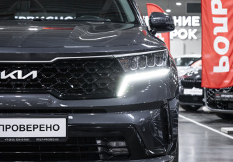 Подержанный автомобиль Kia Sorento 2022 года (4 фото)
