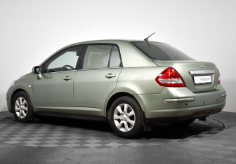 Подержанный автомобиль Nissan Tiida Sedan 2008 года (7 фото)