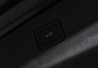 Подержанный автомобиль Haval H3 2024 года (18 фото)