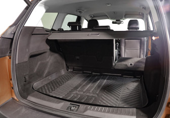 Подержанный автомобиль Ford Kuga 2015 года (25 фото)