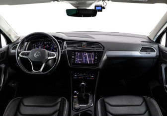 Подержанный автомобиль Volkswagen Tiguan 2021 года (12 фото)