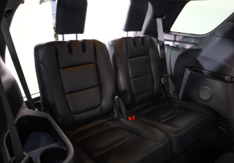 Подержанный автомобиль Ford Explorer 2017 года (28 фото)