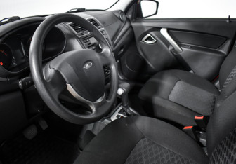 Подержанный автомобиль LADA (ВАЗ) Granta Sedan 2019 года (9 фото)