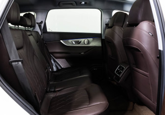 Подержанный автомобиль Chery Tiggo 8 Pro Max 2023 года (23 фото)