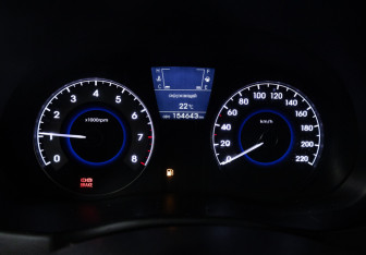 Подержанный автомобиль Hyundai Solaris Hatchback 2011 года (12 фото)