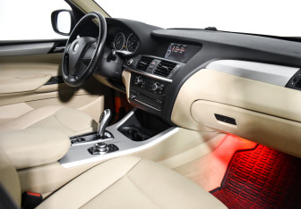 Подержанный автомобиль BMW X3 2011 года (16 фото)
