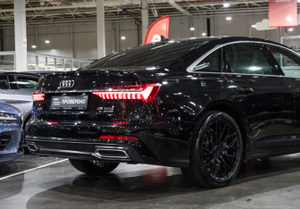 Подержанный автомобиль Audi A6 Sedan 2023 года (7 фото)