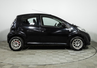 Подержанный автомобиль Citroen C1 2010 года (4 фото)