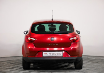 Подержанный автомобиль SEAT Ibiza Hatchback 2012 года (5 фото)