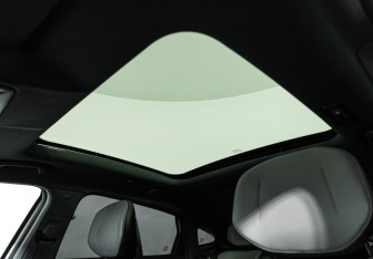 Подержанный автомобиль Changan UNI-V 2023 года (20 фото)