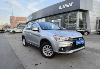 Подержанный автомобиль Mitsubishi ASX 2017 года (3 фото)