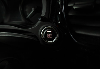 Подержанный автомобиль Mitsubishi Outlander 2014 года (18 фото)