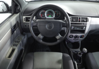 Подержанный автомобиль Chevrolet Lacetti Sedan 2008 года (10 фото)
