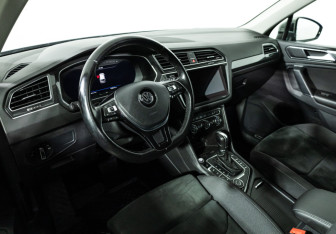 Подержанный автомобиль Volkswagen Tiguan 2017 года (11 фото)
