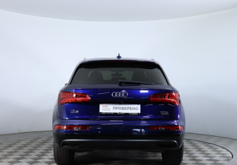Подержанный автомобиль Audi Q5 2017 года (6 фото)