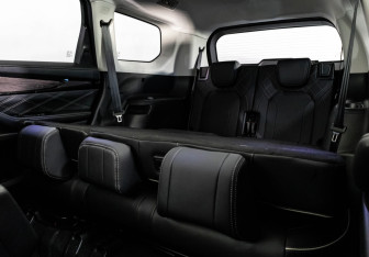 Подержанный автомобиль Exeed VX 2022 года (31 фото)