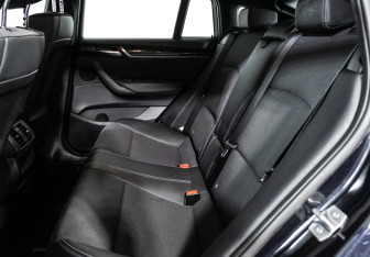 Подержанный автомобиль BMW X4 2015 года (10 фото)