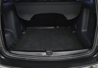 Подержанный автомобиль Renault Duster 2012 года (15 фото)