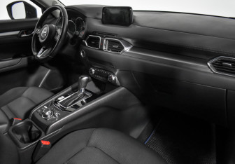 Подержанный автомобиль Mazda CX-5 2017 года (14 фото)