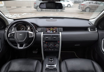 Подержанный автомобиль Land Rover Discovery Sport 2018 года (11 фото)